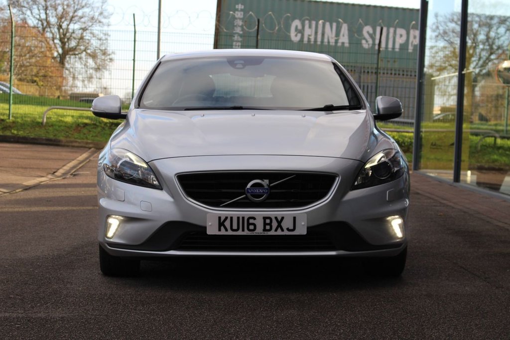 Used Volvo V40 2016 for sale - 76725056: Photo 8