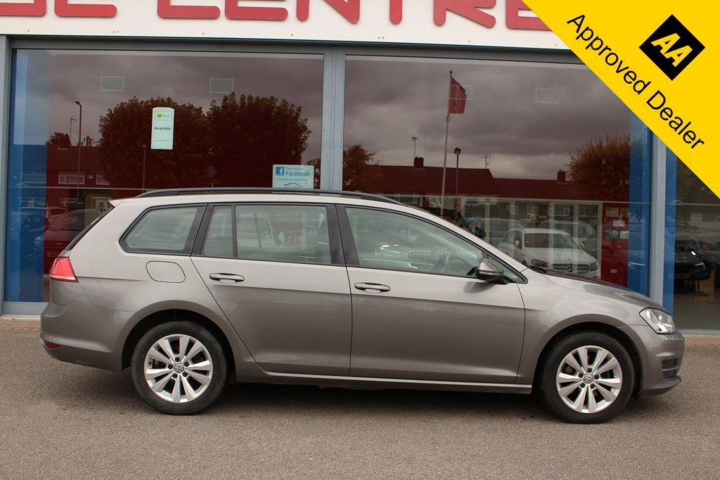 Used Volkswagen Golf 2016 for sale - 76172895: Photo 2