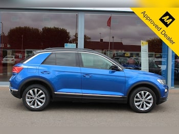 Used Volkswagen T-Roc 2018 for sale - 79276615: Photo