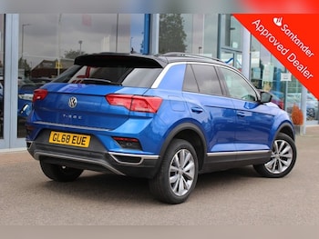 Used Volkswagen T-Roc 2018 for sale - 79276615: Photo