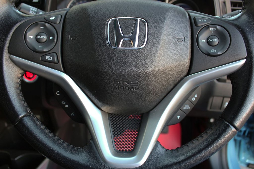 Used Honda Jazz 2018 for sale - 76172985: Photo 13