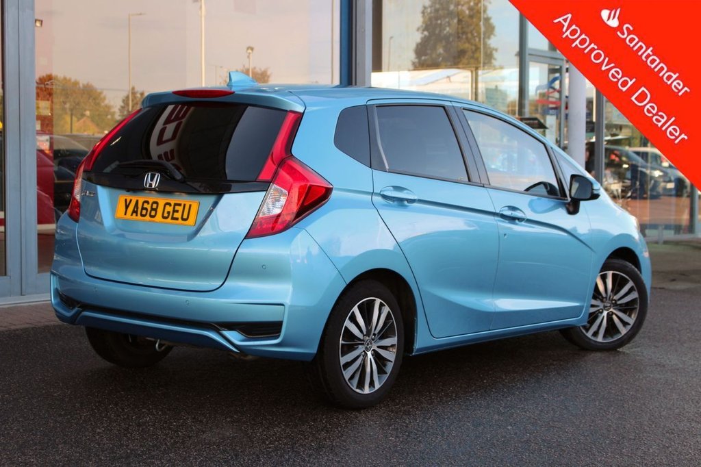 Used Honda Jazz 2018 for sale - 76172985: Photo 3