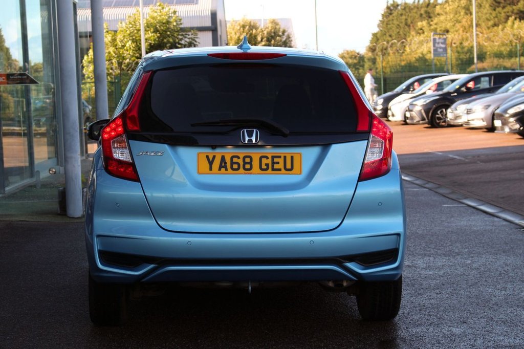 Used Honda Jazz 2018 for sale - 76172985: Photo 6