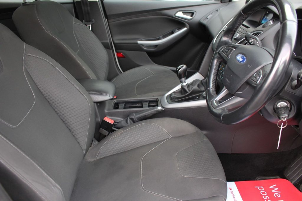 Used Ford Focus 2015 for sale - 76312862: Photo 10