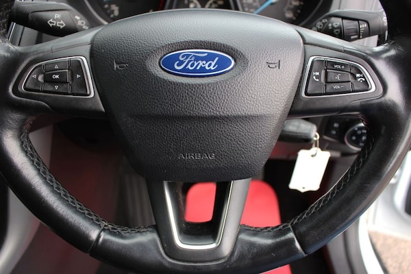 Used Ford Focus 2015 for sale - 76312862: Photo 13