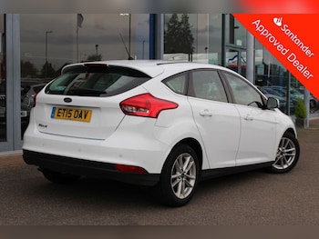 Used Ford Focus 2015 for sale - 76312862: Photo 3