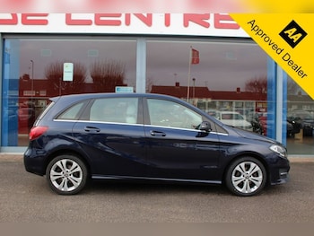 Used Mercedes-Benz B Class 2017 for sale - 76867739: Photo