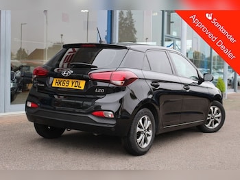 Used Hyundai i20 2019 for sale - 76267184: Photo 3
