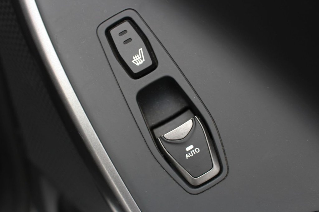 Used Hyundai Santa Fe 2015 for sale - 76698298: Photo 24