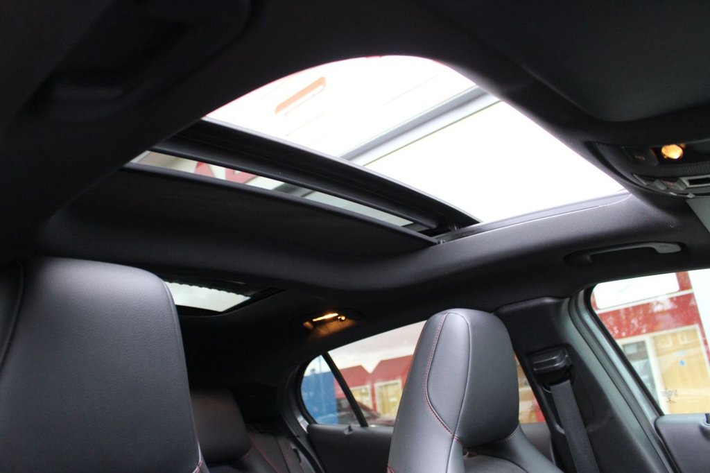 Used Mercedes-Benz GLA 2018 for sale - 76559341: Photo 2