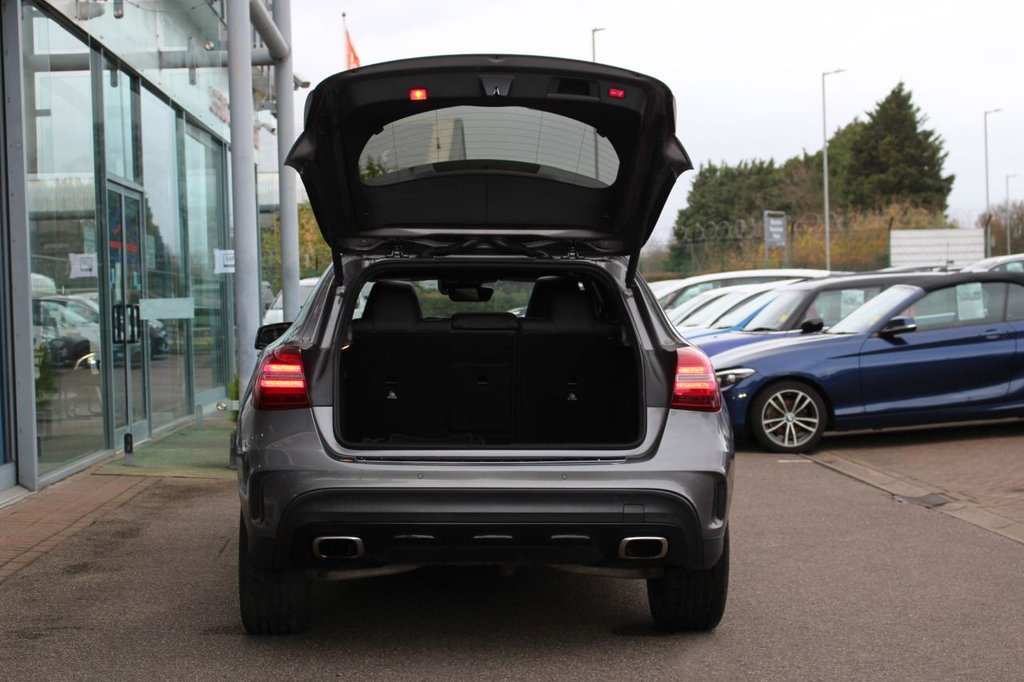 Used Mercedes-Benz GLA 2018 for sale - 76559341: Photo 8