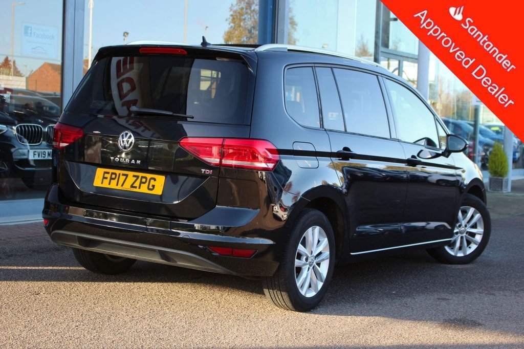 Used Volkswagen Touran 2017 for sale - 76768754: Photo 3