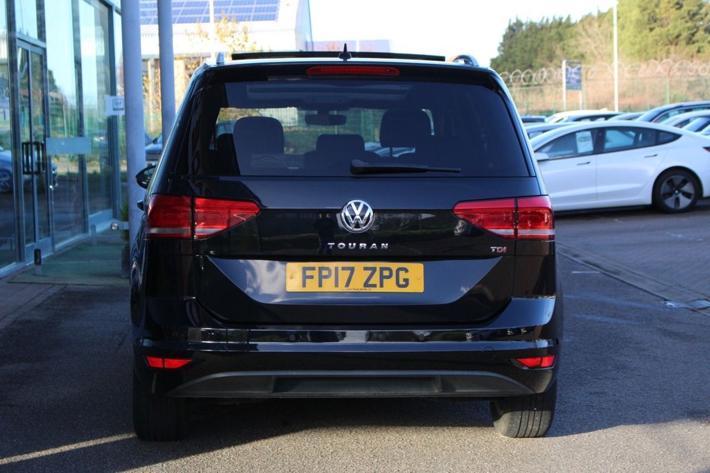 Used Volkswagen Touran 2017 for sale - 76768754: Photo 6