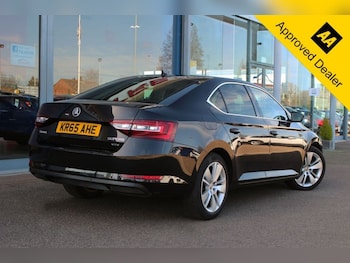 Used Skoda Superb 2015 for sale - 77890885: Photo