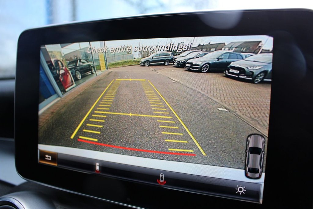 Used Mercedes-Benz C Class 2018 for sale - 76820221: Photo 16