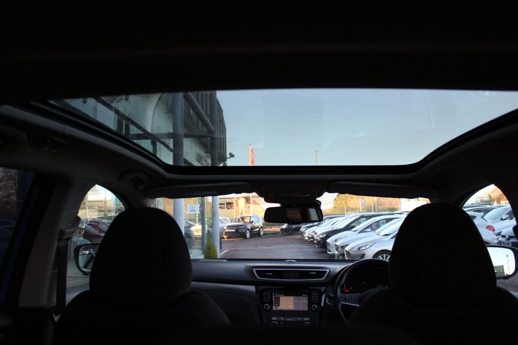 Used Nissan Qashqai 2017 for sale - 77096674: Photo 17