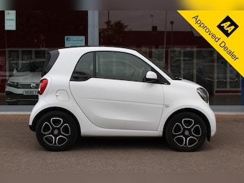 Used smart fortwo 2019 for sale - 75607065: Photo