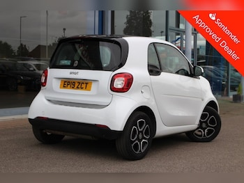 Used smart fortwo 2019 for sale - 75607065: Photo