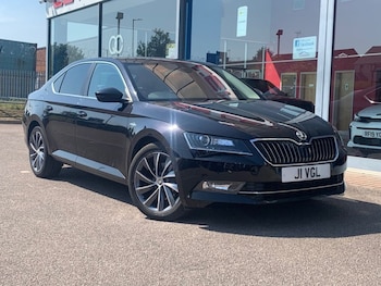 Used Skoda Superb 2015 for sale - 79187220: Photo