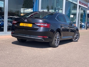 Used Skoda Superb 2015 for sale - 79187220: Photo