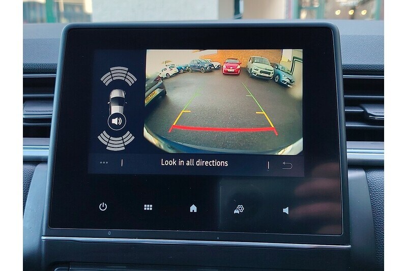 Used Renault Captur 2022 for sale - 76932150: Photo 32