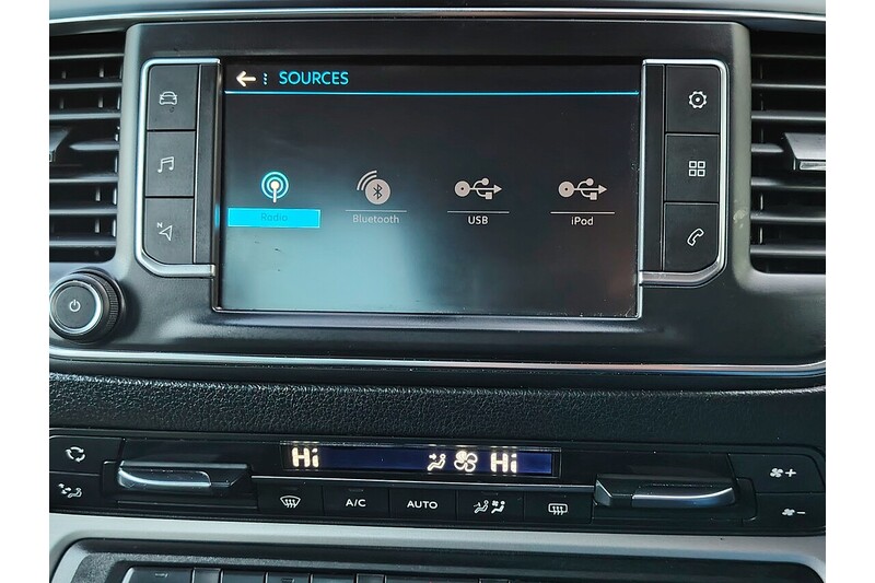 Used Peugeot Traveller 2020 for sale - 77213122: Photo 39