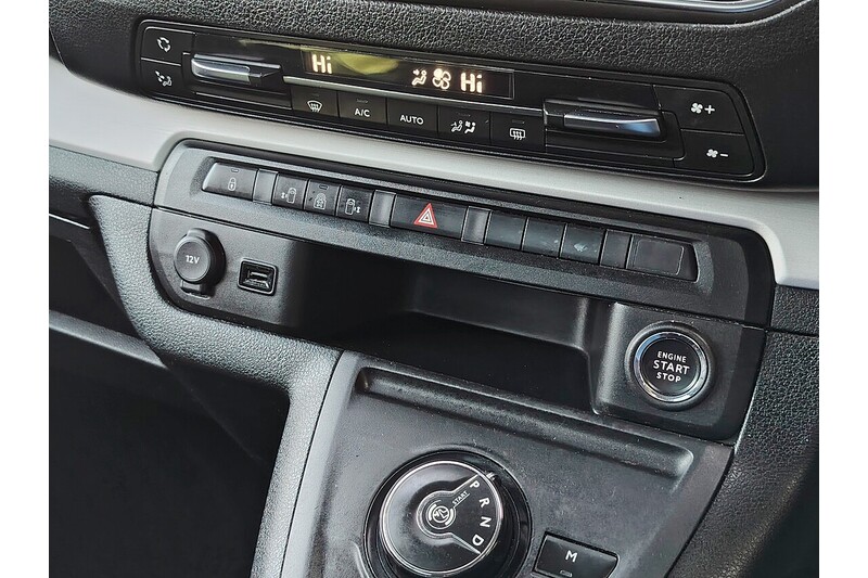 Used Peugeot Traveller 2020 for sale - 77213122: Photo 43