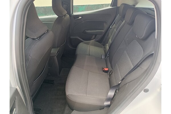 Used Renault Clio 2022 for sale - 75650977: Photo 17