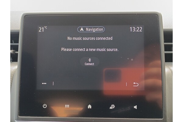 Used Renault Clio 2022 for sale - 75650977: Photo 33