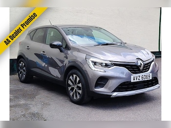Used Renault Captur 2023 for sale - 79058303: Photo