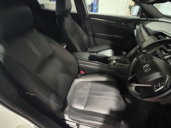 Used Honda Civic 2017 for sale - 75728311: Photo 13