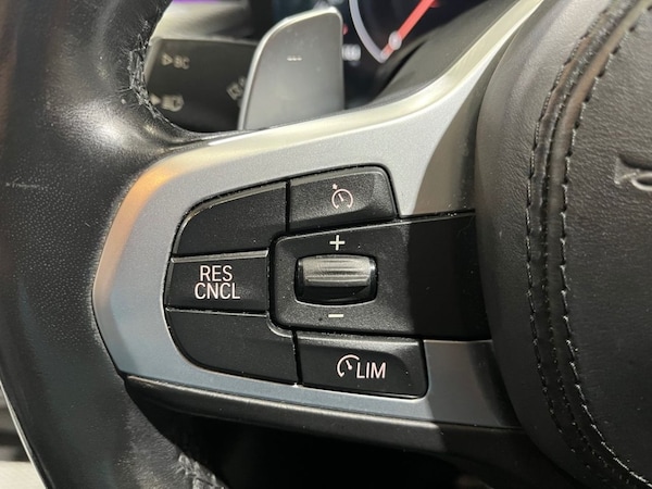 Used BMW 6 Series 2018 for sale - 76184993: Photo 38