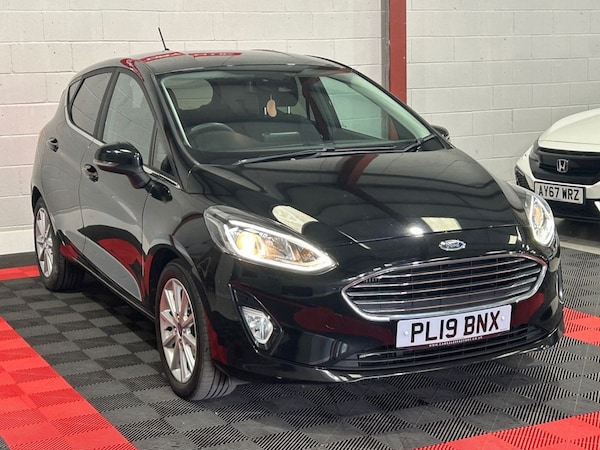 Used Ford Fiesta 2019 for sale - 75728228: Photo 2