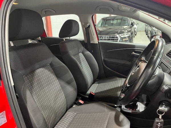 Used Volkswagen Polo 2014 for sale - 76210288: Photo 18