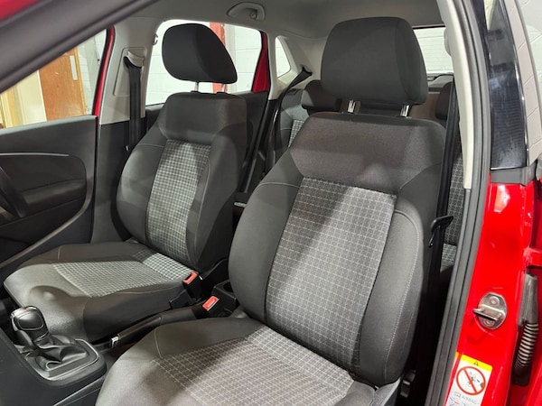 Used Volkswagen Polo 2014 for sale - 76210288: Photo 22