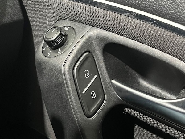 Used Volkswagen Polo 2014 for sale - 76210288: Photo 31