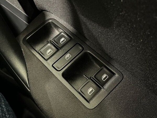 Used Volkswagen Polo 2014 for sale - 76210288: Photo 32
