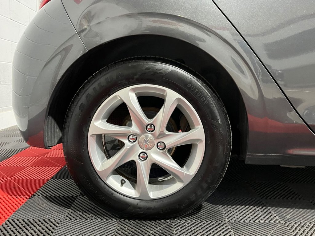 Used Peugeot 208 2016 for sale - 76323575: Photo 10