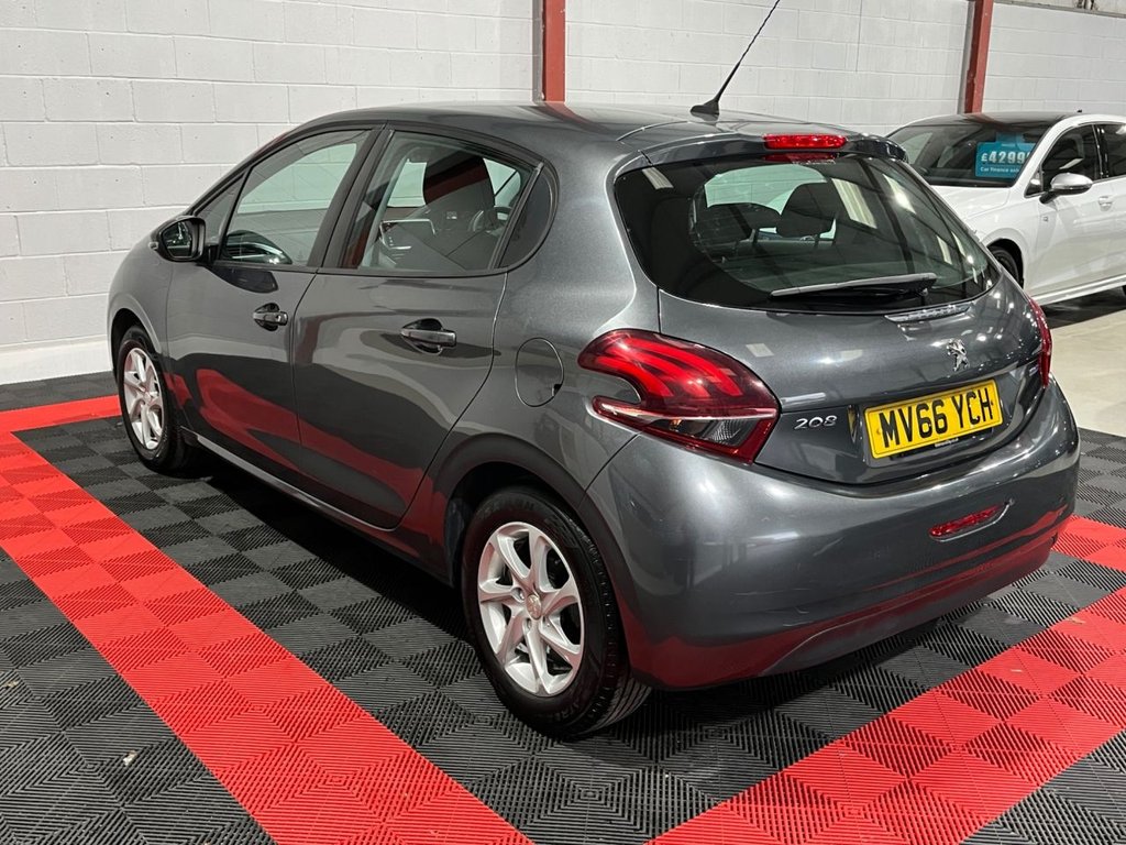 Used Peugeot 208 2016 for sale - 76323575: Photo 5