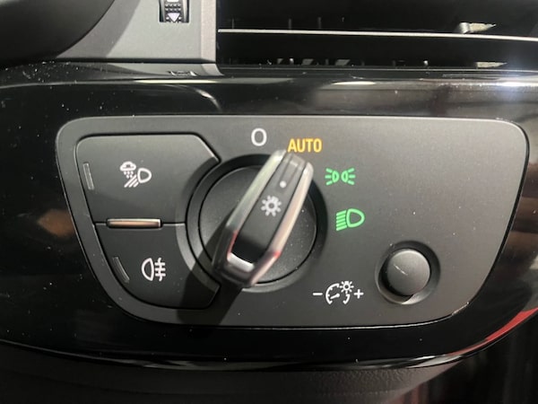 Used Audi A4 Avant 2018 for sale - 75728264: Photo 31