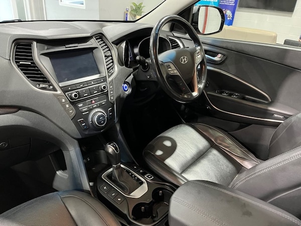 Used Hyundai Santa Fe 2016 for sale - 76210476: Photo 17