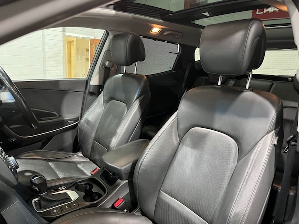 Used Hyundai Santa Fe 2016 for sale - 76210476: Photo 18