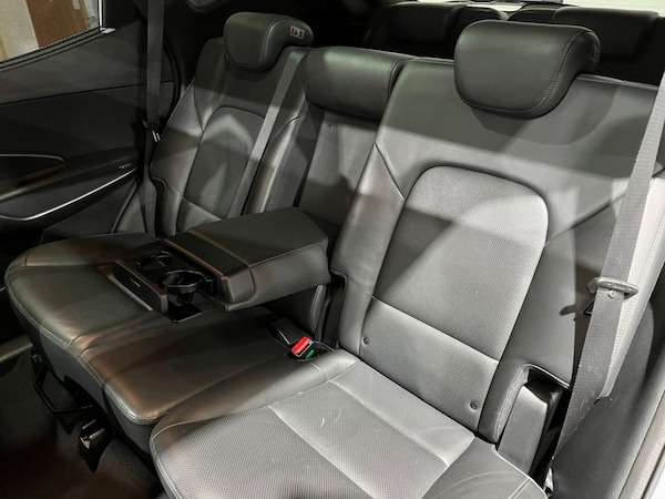Used Hyundai Santa Fe 2016 for sale - 76210476: Photo 21