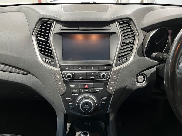 Used Hyundai Santa Fe 2016 for sale - 76210476: Photo 23
