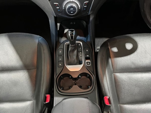 Used Hyundai Santa Fe 2016 for sale - 76210476: Photo 24