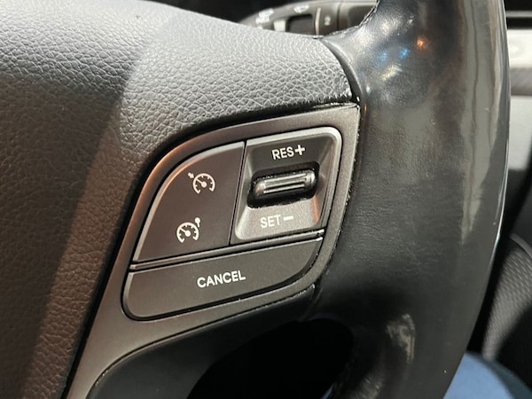 Used Hyundai Santa Fe 2016 for sale - 76210476: Photo 28