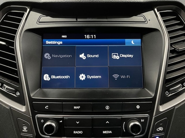 Used Hyundai Santa Fe 2016 for sale - 76210476: Photo 40