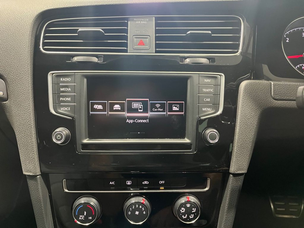 Used Volkswagen Golf 2016 for sale - 76406159: Photo 46