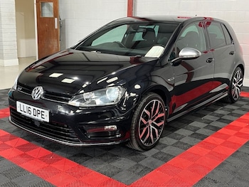 Used Volkswagen Golf 2016 for sale - 76406159: Photo