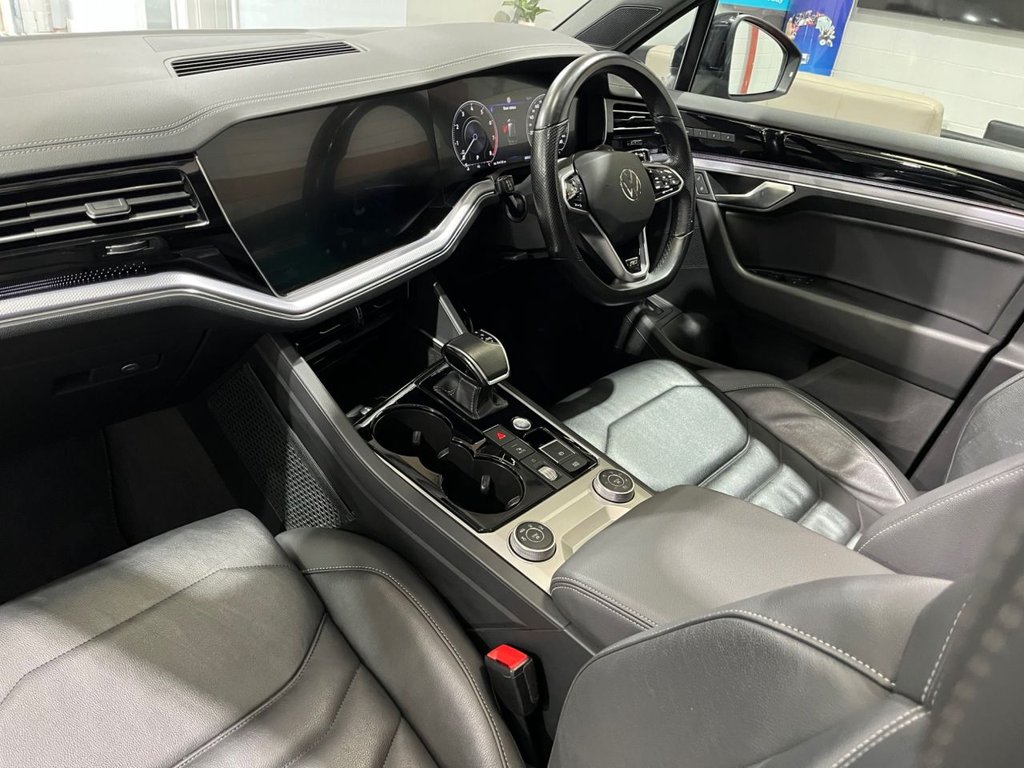 Used Volkswagen Touareg 2020 for sale - 76147742: Photo 32